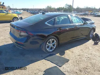 2024 Honda Accord LX z VIN 1HGCY1F28RA052831, wystawiony jako IAAI lot #41209914 z przebiegiem 18 337 mil mil oraz . Historia ofert i sprzedaży dostępna na DreamBid. Obrazek 4.