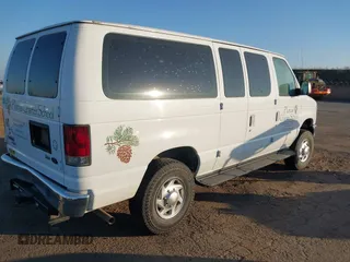 2013 Ford Econoline Passenger XL z VIN 1FMNE1BW1DDA34392, wystawiony jako IAAI lot #41420532 z przebiegiem 65 743 mil mil oraz . Historia ofert i sprzedaży dostępna na DreamBid. Obrazek 4.