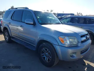 2006 Toyota Sequoia SR5 with VIN 5TDZT34AX6S264979, listed as a IAAI auction lot 41657042 with 186,996 mi miles. Bid and sale history available at carsss.com. Image 1.
