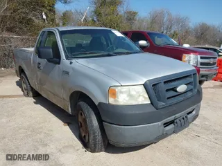 2007 Ford F-150 XL with VIN 1FTRF12217NA71442, listed as a IAAI auction lot 41576490 with 206,922 mi miles. Bid and sale history available at carsss.com. Image 1.