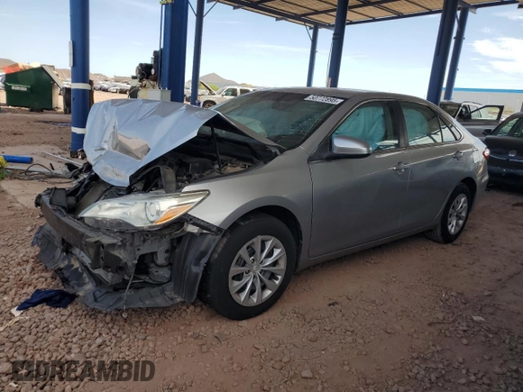 2016 Toyota Camry XLE with VIN 4T1BF1FK1GU569640, listed as a Copart auction lot 50772895 with 165,113 mi miles and Salvage Title. Bid and sale history available at carsss.com. Image 1.