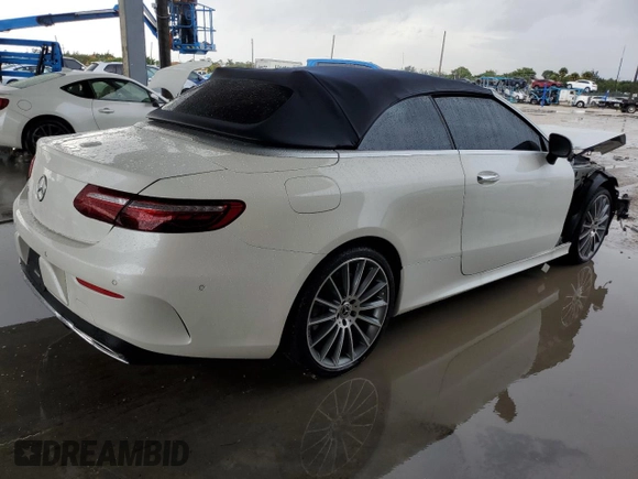 2021 Mercedes-Benz E 450 with VIN W1K1K5JB5MF164686, listed as a Copart auction lot 71977664 with 10,399 mi miles and Salvage title. Bid and sale history available at DreamBid. Image 3.