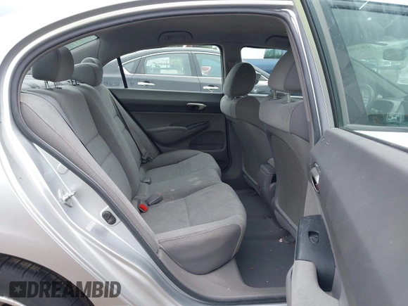 2009 Honda Civic LX z VIN 19XFA16529E038947, wystawiony jako IAAI lot #42412486 z przebiegiem 161 409 mil mil oraz . Historia ofert i sprzedaży dostępna na DreamBid. Obrazek 8.