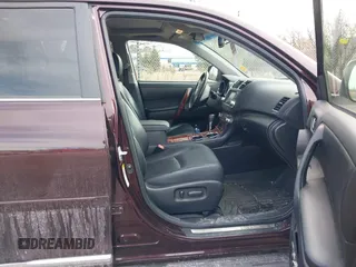 2012 Toyota Highlander Limited с VIN JTEDC3EH2C2009201, выставлен на аукционе IAAI как лот 41686684 с пробегом 186 405 миль миль и . История ставок и продаж доступна на DreamBid. Изображение 5.