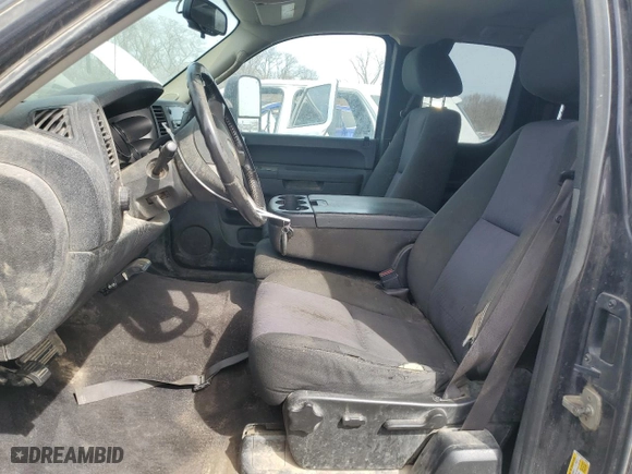 2010 Chevrolet Silverado 1500 LT with VIN 1GCSKSE30AZ249669, listed as a Copart auction lot 49001445 with 233,604 mi miles and Salvage Title. Bid and sale history available at carsss.com. Image 7.