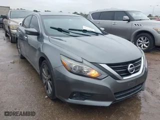 2018 Nissan Altima 2.5 SL with VIN 1N4AL3AP7JC184397, listed as a IAAI auction lot 41333050 with 110,206 mi miles. Bid and sale history available at carsss.com. Image 1.
