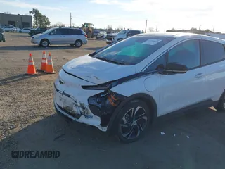 2022 Chevrolet Bolt EV 1LT with VIN 1G1FW6S06N4100590, listed as a IAAI auction lot 41338049 with 133,115 mi miles and . Bid and sale history available at DreamBid. Image 6.