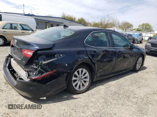 2020 Toyota Camry LE with VIN 4T1C11AKXLU976599, listed as a Copart auction lot 50689505 with 41,322 mi miles and Salvage Title. Bid and sale history available at carsss.com. Image 3.