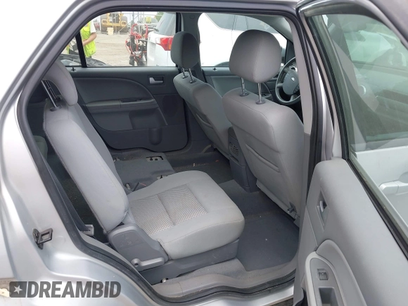 2005 Ford Freestyle SEL z VIN 1FMZK02165GA74170, wystawiony jako IAAI lot #42429482 z przebiegiem 77 047 mil mil oraz . Historia ofert i sprzedaży dostępna na DreamBid. Obrazek 8.