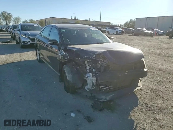 2013 Volkswagen Passat S с VIN 1VWAP7A39DC011310, выставлен на аукционе Copart как лот 46505615 с пробегом 129 523 миль миль и Списание • Salvage title. История ставок и продаж доступна на DreamBid. Изображение 10.