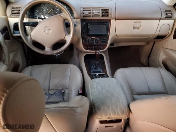 2001 Mercedes-Benz M-Class with VIN 4JGAB72E41A257282, listed as a Copart auction lot 82562194 with 149,689 mi miles and Non Repairable. Bid and sale history available at carsss.com. Image 8.