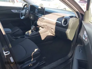 2024 Kia Forte LXS with VIN 3KPF24AD0RE769440, listed as a IAAI auction lot 41413414 with 4,221 mi miles and . Bid and sale history available at DreamBid. Image 5.