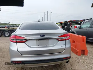 2017 Ford Fusion SE z VIN 3FA6P0HD5HR166433, wystawiony jako IAAI lot #42394998 z przebiegiem 121 333 mil mil oraz . Historia ofert i sprzedaży dostępna na DreamBid. Obrazek 16.