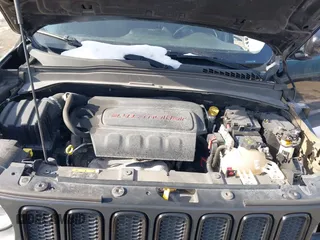 2016 Jeep Renegade Latitude with VIN ZACCJBBT8GPD00919, listed as a IAAI auction lot 41379627 with 104,791 mi miles. Bid and sale history available at carsss.com. Image 10.