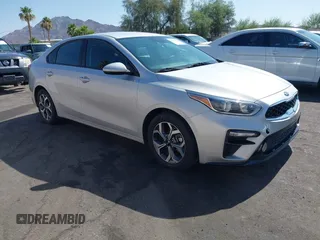 2021 Kia Forte LXS с VIN 3KPF24AD8ME316708, выставлен на аукционе IAAI как лот 42588452 с пробегом 86 374 миль миль и . История ставок и продаж доступна на DreamBid. Изображение 1.