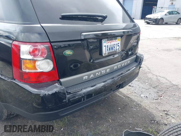 2008 Land Rover Range Rover Sport HSE z VIN SALSF25428A182930, wystawiony jako IAAI lot #41753860 z przebiegiem Nie podano mil oraz . Historia ofert i sprzedaży dostępna na DreamBid. Obrazek 12.