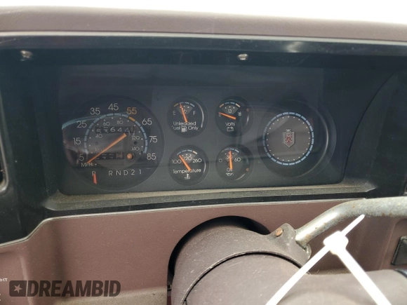 1986 Chevrolet Monte Carlo Sport SS с VIN 1G1GZ37H0GR172416, выставлен на аукционе Copart как лот 52832965 с пробегом 53 644 миль миль и Чистый • Clean title. История ставок и продаж доступна на DreamBid. Изображение 9.