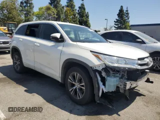 2018 Toyota Highlander LE with VIN 5TDZZRFH0JS287157, listed as a Copart auction lot 64068185 with 71,005 mi miles and Clean title. Bid and sale history available at DreamBid. Image 4.