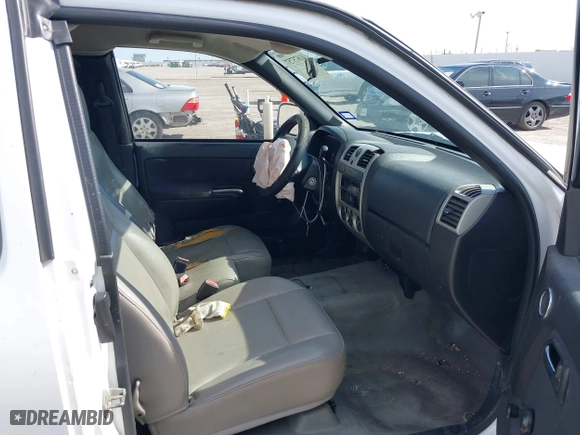 2009 Chevrolet Colorado Work Truck with VIN 1GCCS19E598145304, listed as a IAAI auction lot 41875757 with 211,667 mi miles. Bid and sale history available at carsss.com. Image 5.