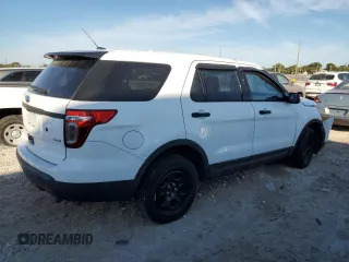 2015 Ford Utility Police Interceptor with VIN 1FM5K8AR7FGC26673, listed as a Copart auction lot 89396895 with 62,018 mi miles and Salvage Title. Bid and sale history available at carsss.com. Image 3.