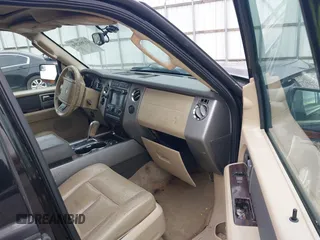 2013 Ford Expedition XLT z VIN 1FMJU1H56DEF62892, wystawiony jako IAAI lot #41388210 z przebiegiem 210 803 mil mil oraz . Historia ofert i sprzedaży dostępna na DreamBid. Obrazek 5.