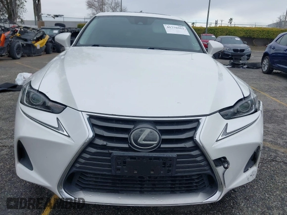 2019 Lexus IS with VIN JTHBA1D25K5093447, listed as a IAAI auction lot 41776912 with 61,761 mi miles. Bid and sale history available at carsss.com. Image 12.