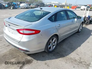 2016 Ford Fusion SE with VIN 3FA6P0HDXGR219190, listed as a IAAI auction lot 41936584 with 146,716 mi miles. Bid and sale history available at carsss.com. Image 4.
