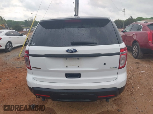 2013 Ford Police Interceptor Utility z VIN 1FM5K8AR1DGC25662, wystawiony jako IAAI lot #41964737 z przebiegiem 119 960 mil mil oraz . Historia ofert i sprzedaży dostępna na DreamBid. Obrazek 16.