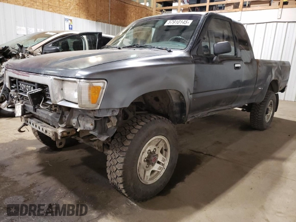 1991 Toyota Pickup с VIN JT4RN13P0M6028973, выставлен на аукционе Copart как лот 57910145 с пробегом 197 629 миль миль и Списание • Salvage title. История ставок и продаж доступна на DreamBid. Изображение 1.