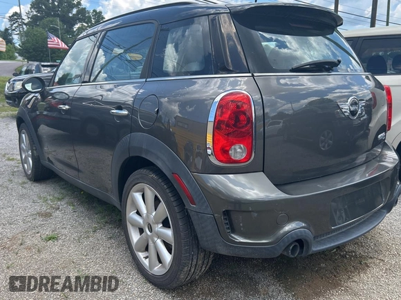 2012 MINI Countryman S с VIN WMWZC5C58CWL60215, выставлен на аукционе Copart как лот 63710935 с пробегом 127 673 миль миль и Чистый • Clean title. История ставок и продаж доступна на DreamBid. Изображение 3.