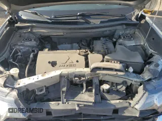 2020 Mitsubishi Outlander SE z VIN JA4AD3A30LZ040995, wystawiony jako Copart lot #53174605 z przebiegiem 139 046 mil mil oraz Szkoda całkowita • Salvage title. Historia ofert i sprzedaży dostępna na DreamBid. Obrazek 13.