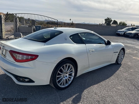 2012 Maserati GranTurismo S with VIN ZAM45KLA1C0061862, listed as a Copart auction lot 78313684 with 31,798 mi miles and Clean Title. Bid and sale history available at carsss.com. Image 4.