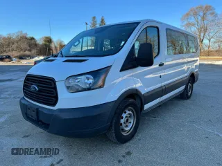 2018 Ford Transit XL z VIN 1FMZK1ZM0JKA91950, wystawiony jako Copart lot #43653035 z przebiegiem 226 142 mil mil oraz Czysty tytuł • Clean title. Historia ofert i sprzedaży dostępna na DreamBid. Obrazek 2.