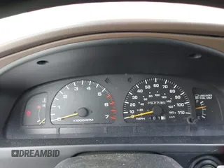 1996 Toyota 4Runner SR5 z VIN JT3HN86R1T0034790, wystawiony jako IAAI lot #42039346 z przebiegiem 257 736 mil mil oraz . Historia ofert i sprzedaży dostępna na DreamBid. Obrazek 7.