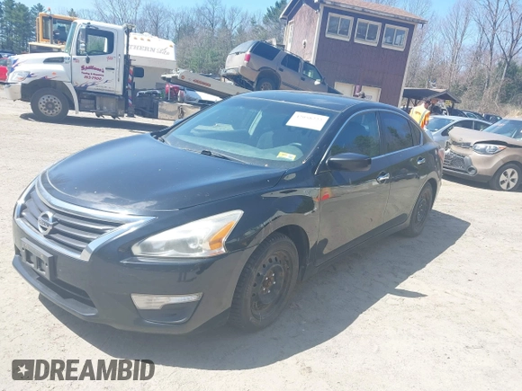 2013 Nissan Altima 2.5 S with VIN 1N4AL3AP4DC116403, listed as a IAAI auction lot 42058222 with 183,195 mi miles and . Bid and sale history available at carsss.com. Image 2.