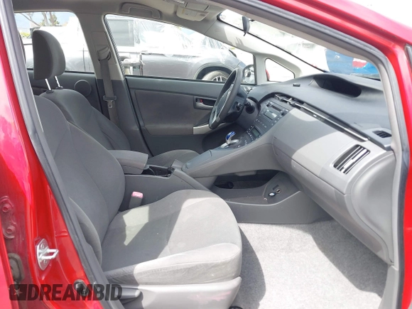 2011 Toyota Prius I with VIN JTDKN3DU3B5362743, listed as a IAAI auction lot 41939394 with 128,119 mi miles and . Bid and sale history available at DreamBid. Image 5.