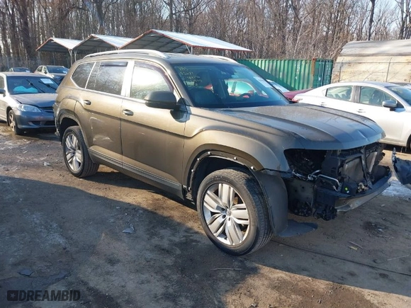 2019 Volkswagen Atlas 3.6L V6 SE w/Technology with VIN 1V2UR2CA1KC525110, listed as a IAAI auction lot 41395556 with 80,884 mi miles. Bid and sale history available at carsss.com. Image 1.