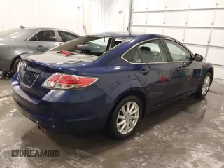 2011 Mazda 6 i Touring z VIN 1YVHZ8CHXB5M26853, wystawiony jako IAAI lot #42346694 z przebiegiem 107 575 mil mil oraz . Historia ofert i sprzedaży dostępna na DreamBid. Obrazek 4.