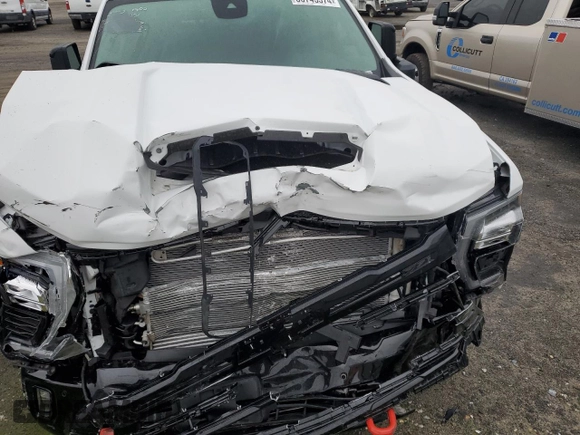 2025 Chevrolet Silverado 3500HD LT with VIN 2GC4KTEY5S1106818, listed as a Copart auction lot 86745374 with 3,342 mi miles and Salvage Title. Bid and sale history available at DreamBid. Image 11.