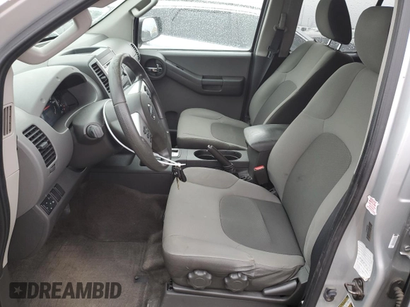 2014 Nissan Xterra X with VIN 5N1AN0NW1EN801139, listed as a Copart auction lot 49270475 with 117,619 mi miles and Salvage Title. Bid and sale history available at DreamBid. Image 7.