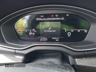 2022 Audi SQ5 Sportback Premium Plus z VIN WA124AFY0N2035403, wystawiony jako IAAI lot #41630485 z przebiegiem 31 342 mil mil oraz . Historia ofert i sprzedaży dostępna na DreamBid. Obrazek 7.