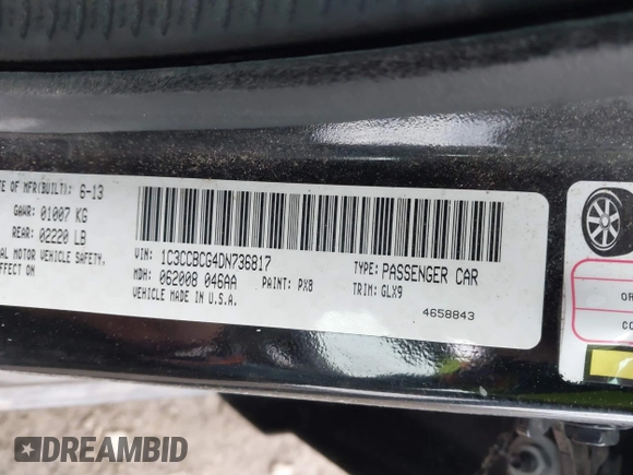 2013 Chrysler 200 Limited with VIN 1C3CCBCG4DN736817, listed as a IAAI auction lot 42146581 with 111,670 mi miles. Bid and sale history available at carsss.com. Image 9.