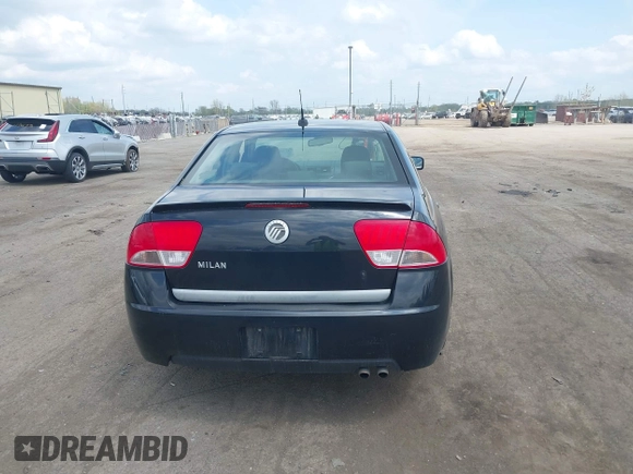 2010 Mercury Milan with VIN 3MEHM0HA5AR617012, listed as a IAAI auction lot 42104808 with 190,540 mi miles and . Bid and sale history available at DreamBid. Image 16.