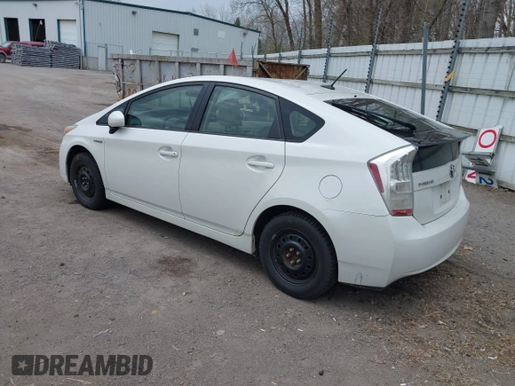 2010 Toyota Prius II with VIN JTDKN3DU1A0241222, listed as a IAAI auction lot 42102110 with 199,895 mi miles. Bid and sale history available at carsss.com. Image 3.