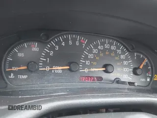 2002 Pontiac Sunfire SE z VIN 1G2JB524927104822, wystawiony jako IAAI lot #41642973 z przebiegiem 120 321 mil mil oraz . Historia ofert i sprzedaży dostępna na DreamBid. Obrazek 7.