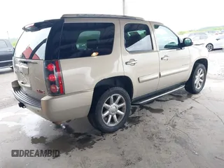 2008 GMC Yukon Denali z VIN 1GKFK63888J229013, wystawiony jako IAAI lot #42086570 z przebiegiem 202 439 mil mil oraz . Historia ofert i sprzedaży dostępna na DreamBid. Obrazek 4.