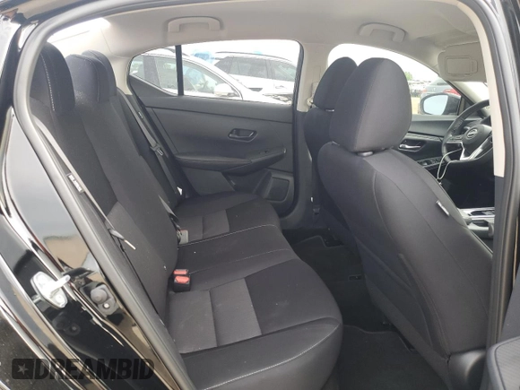 2025 Nissan Sentra SV z VIN 3N1AB8CV1SY224331, wystawiony jako Copart lot #52044775 z przebiegiem 1 454 mil mil oraz Czysty tytuł • Clean title. Historia ofert i sprzedaży dostępna na DreamBid. Obrazek 10.