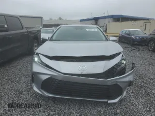 2025 Toyota Camry LE with VIN 4T1DAACKXSU043785, listed as a Copart auction lot 52207785 with 9,410 mi miles and Salvage Title. Bid and sale history available at DreamBid. Image 5.