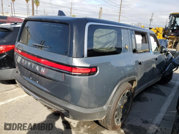2025 Rivian R1S Adventure z VIN 7PDSGBBA5SN048839, wystawiony jako Copart lot #89199375 z przebiegiem 5177 mil mil oraz Szkody całkowita. Historia ofert i sprzedaży dostępna na DreamBid. Obrazek 3.