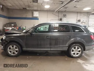 2010 Audi Q7 3.6L Premium Plus with VIN WA1LYAFE4AD001607, listed as a IAAI auction lot 41587352 with 170,180 mi miles. Bid and sale history available at carsss.com. Image 12.